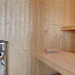 Dom wakacyjny Lovely In With Sauna Bogense